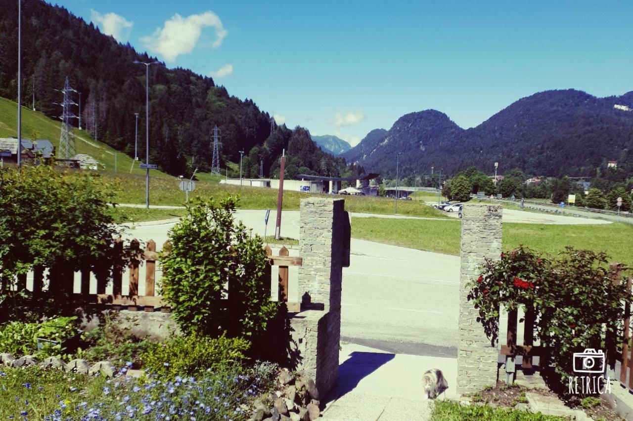 Al Sentiero Di Charly Bed and Breakfast Tarvisio Buitenkant foto
